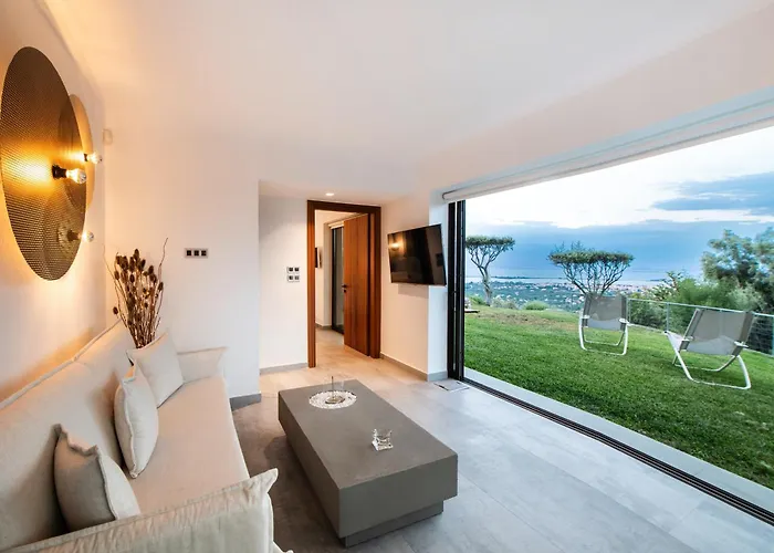 Apanemia Luxury Villa, Lefkada فيلة